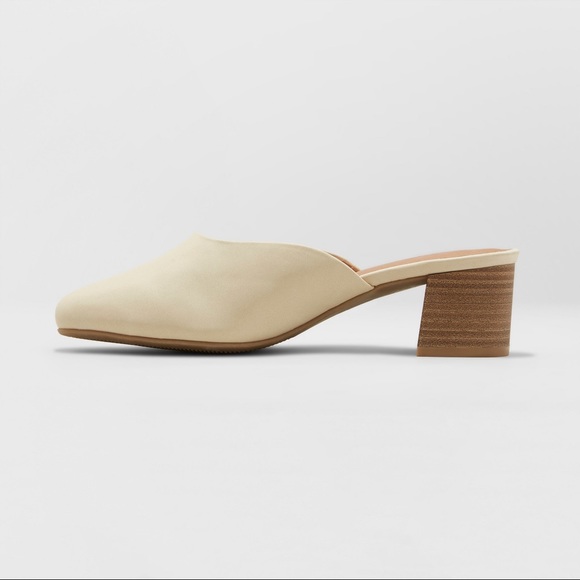 Universal Thread Bone Nude Block Heel Mules NWT - Picture 2 of 3